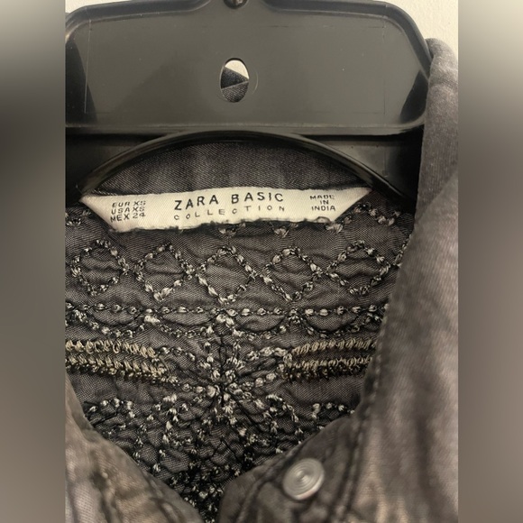 Zara Embroidered Gray/silver Button Down Shirt  Size XS - Picture 4 of 5